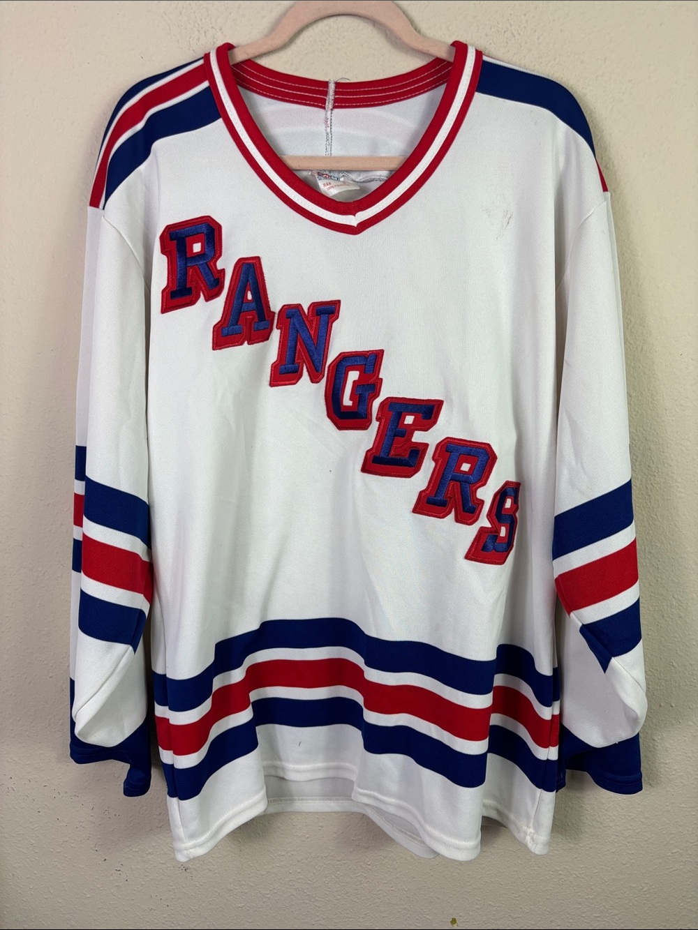 Vintage white New York Rangers hockey jersey size Men Medium